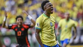 库里在采访 库里在采访